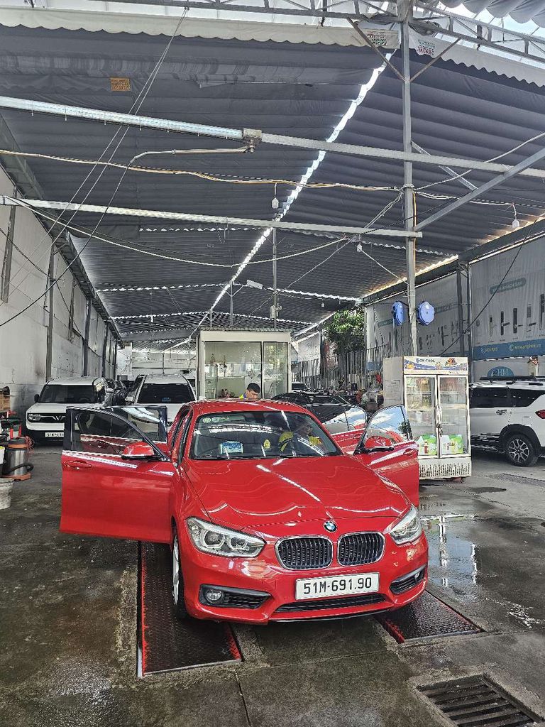 BMW 1 Series 2018 photo 2