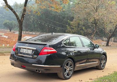 Nissan Teana màu Đen