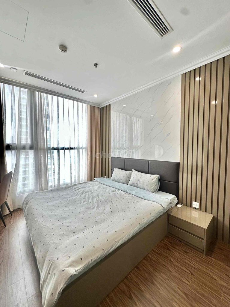 Редкость! 3-комн. кв. Vinhomes West Point 90м², полная меблировка, заселение сразу