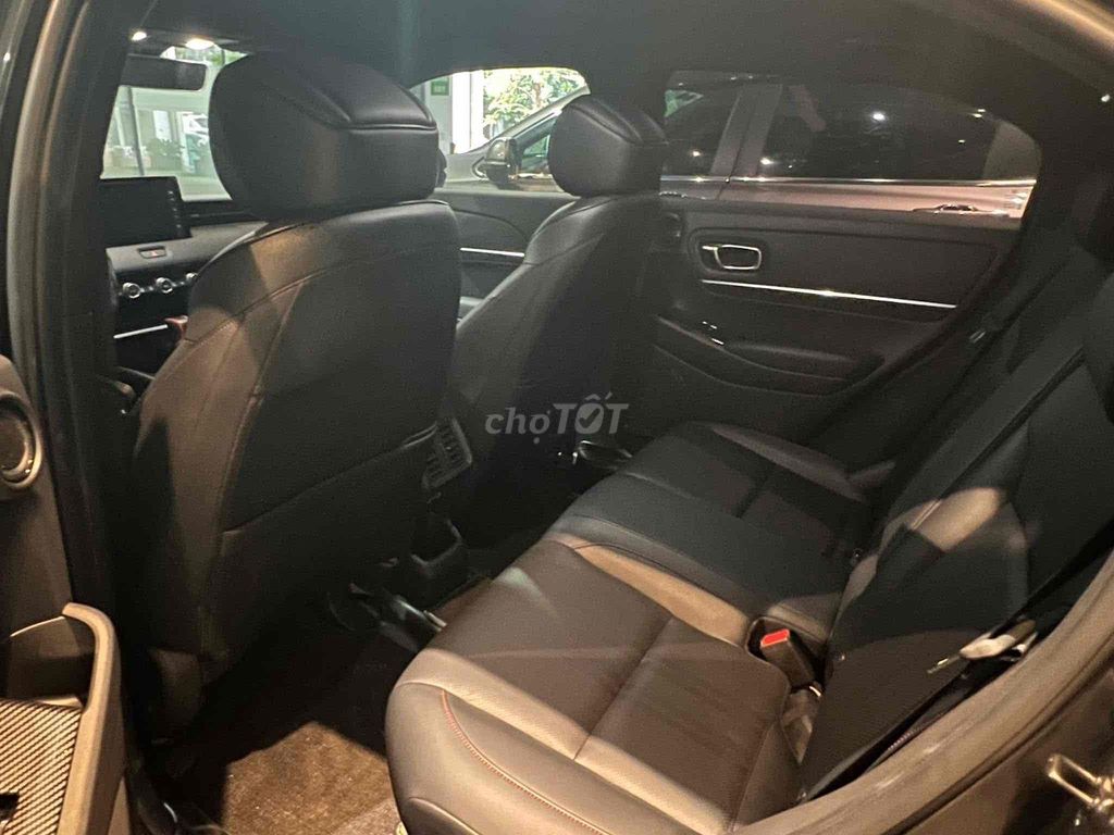 Honda HRV RS 2024- 19600 km, Ngân hàng vay 70% gia. Mua bán Ô tô tại Quận 7 Tp Hồ Chí Minh được đăng bởi SHOWROOM HONDA ÔTÔ QUẬN 7 hình 8