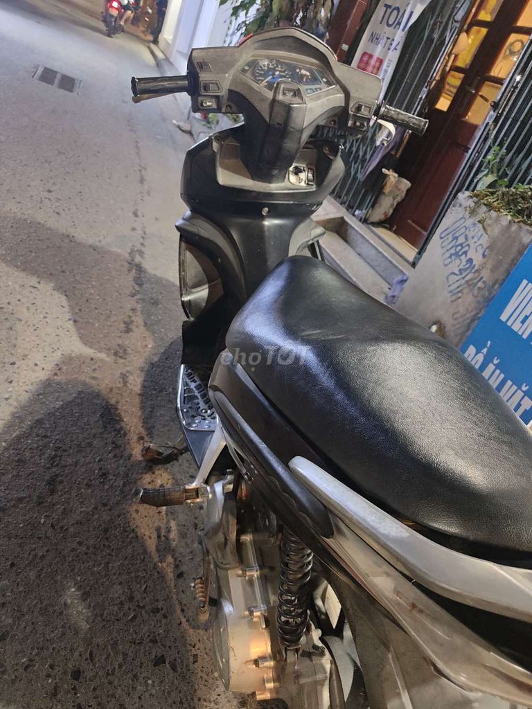 Bán A B lết. Mua bán Xe máy tại Quận Bắc Từ Liêm Hà Nội được đăng bởi a cong hình 4