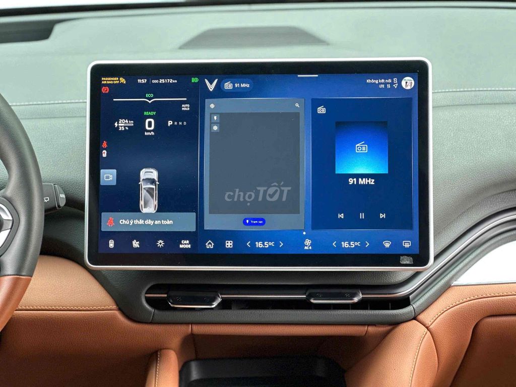 VinFast VF9 Plus 2025 Trắng 6 chỗ 20000 km