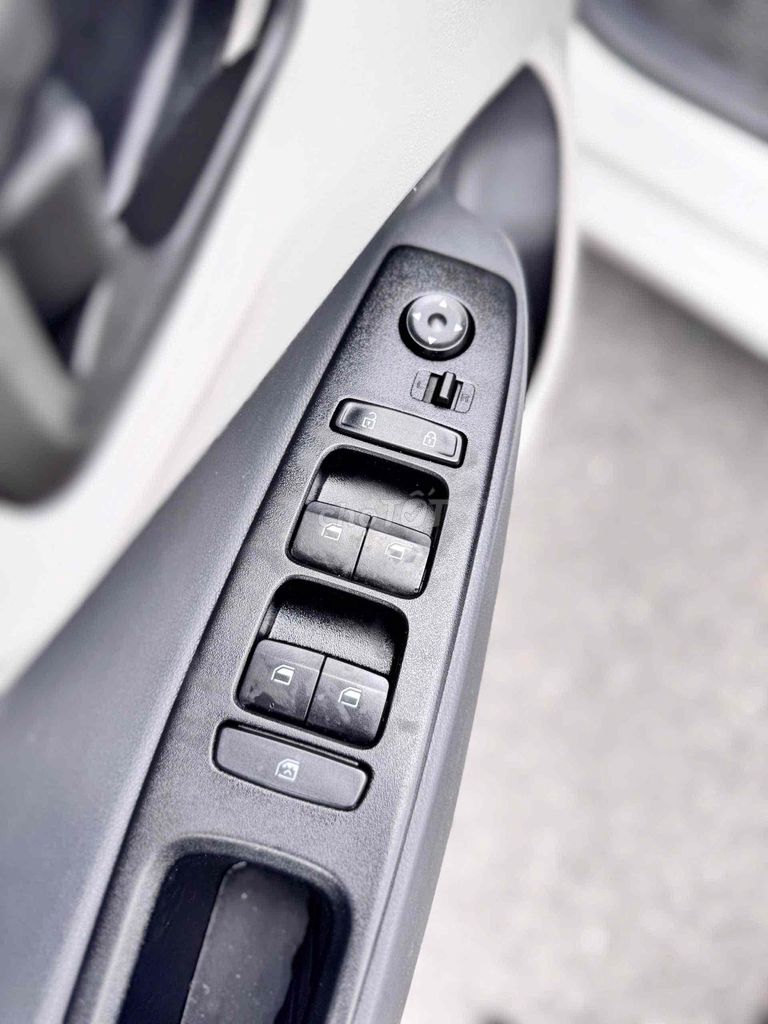 Номер этажа Hyundai i10 2024 Белый 50.000 км