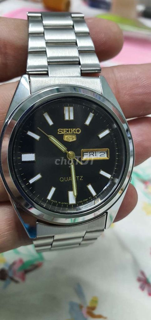 Đồng hồ Seiko 5 quazt, hàng nđ Nhật mới 100%.