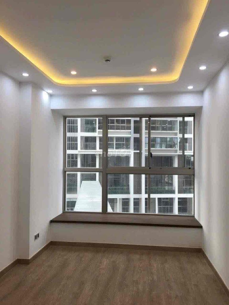 Cần bán căn hộ Midtown M7, PMH, Dt 80m2-2PN, có ô xe trệt, căn góc