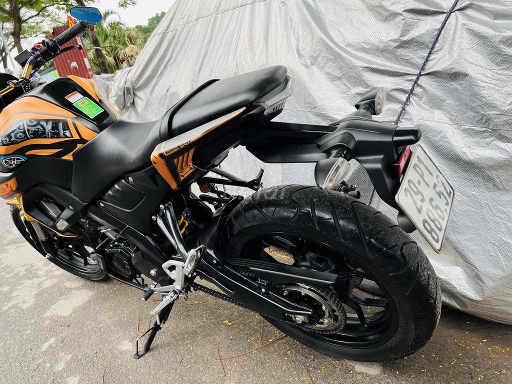 Tem xe Yamaha MT15  001  thiết kế Shark xám đen
