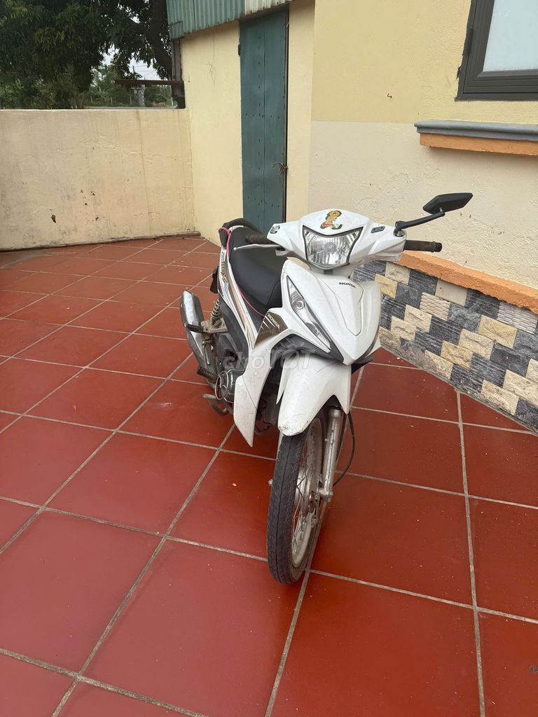 HONDA WAVE RSX 110. Mua bán Xe máy tại Huyện Ý Yên Nam Định được đăng bởi Hoàng Nam hình 1