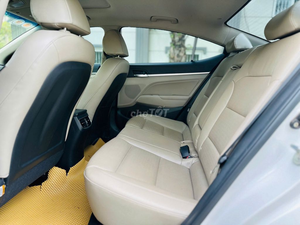 Hyundai Elantra 1.6 AT 2020 - 20000 km. Mua bán Ô tô tại Thành phố Dĩ An Bình Dương được đăng bởi Siêu Thị Ô Tô Bình Dương  hình 7