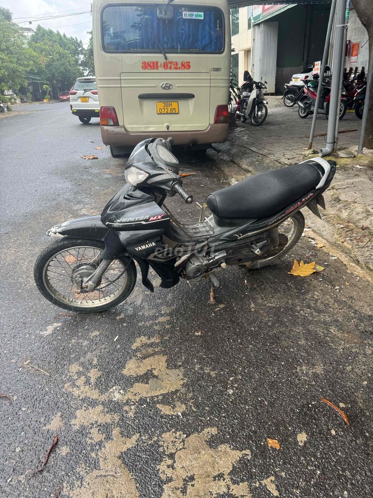 Yamaha Jupiter MX черный полуавтомат