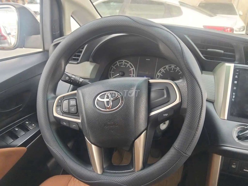 XE NHÀ INNOVA CUỐI 2019 MT . LOẠI 7 BONG BÓNG 90%. Mua bán Ô tô tại Quận Tân Bình Tp Hồ Chí Minh được đăng bởi Văn Thiện hình 4