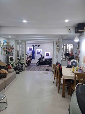 Nhà phố 71 m² · 4 PN · Đường Nguyễn Trãi