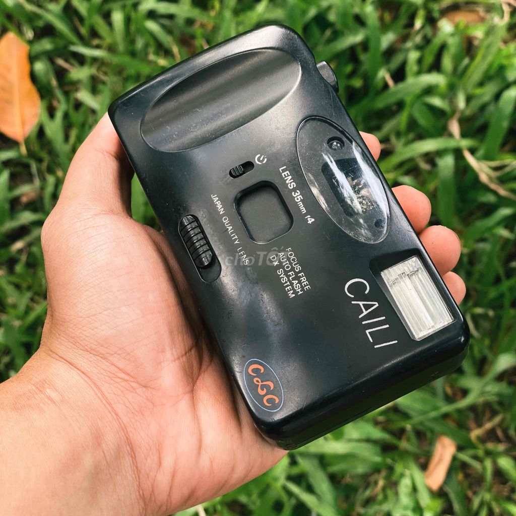 Máy ảnh PNS film 135 auto flash dễ sử dụng