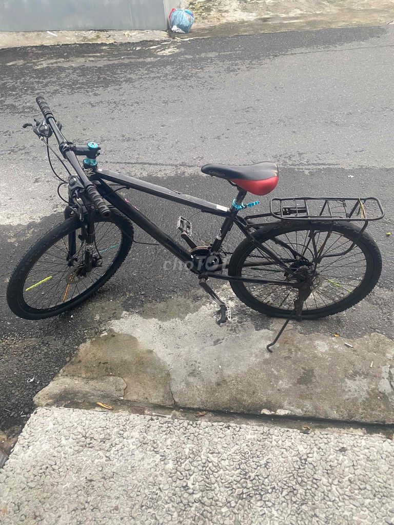 cần bán xe đạp. Mua bán Xe đạp tại Quận Ngũ Hành Sơn Đà Nẵng được đăng bởi Khanh Tran hình 2