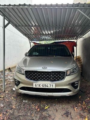 Kia Sedona 2018 2.2L DATH - 98000 km. Mua bán Ô tô tại Thành phố Thủ Dầu Một Bình Dương được đăng bởi Trung