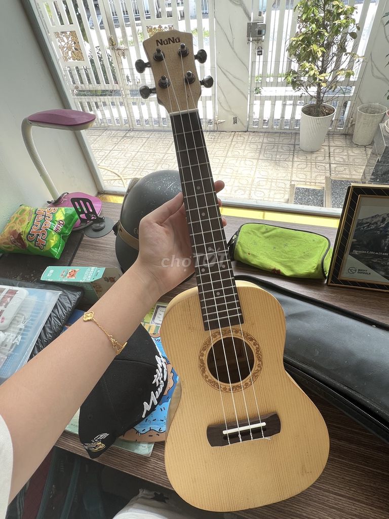 Đàn Ukulele NaNa Vàng gỗ. Mua bán Nhạc cụ tại Huyện Hòa Thành Tây Ninh được đăng bởi Tên chưa cung cấp hình 1