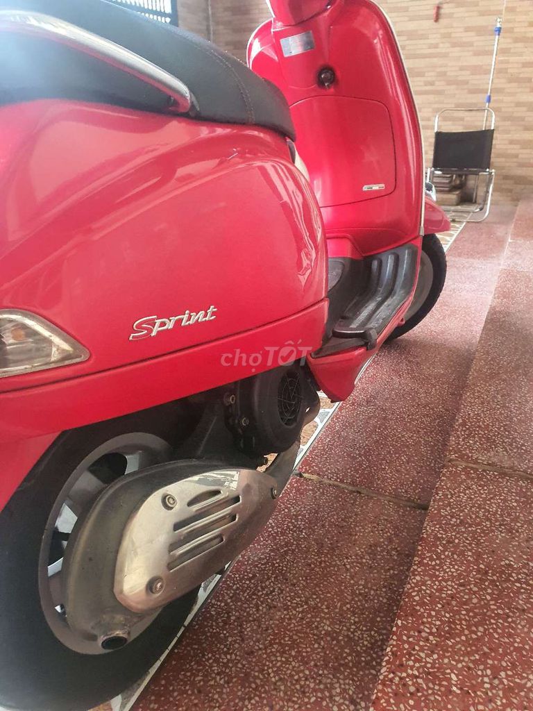 Piaggio Vespa Sprint 2014 Đỏ. Mua bán Xe máy tại Quận Ninh Kiều Cần Thơ được đăng bởi Hữu Nghĩa Bành hình 4