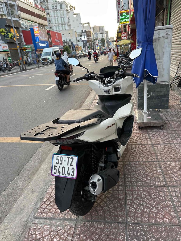 PCX 160 ABS 2022 Trắng 8769 km BSTP Chính Chủ. Mua bán Xe máy tại Quận Phú Nhuận Tp Hồ Chí Minh được đăng bởi Ngô Hà hình 3