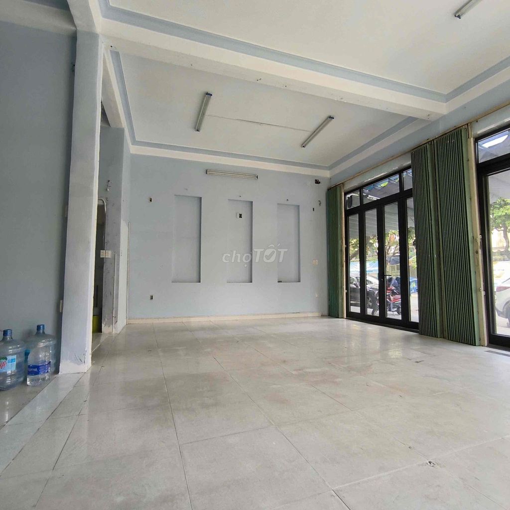 Аренда · 3 комн. · 75 м² · Quận Thanh Khê, ул. Đường Nguyễn Đức Trung