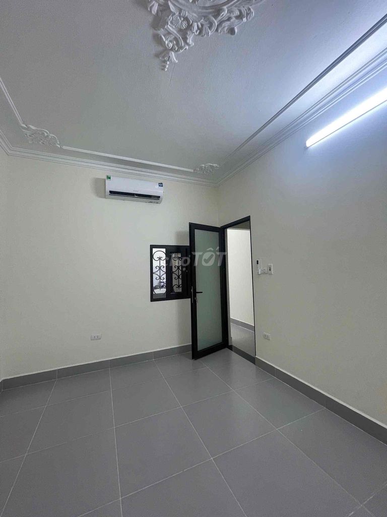 Новый дом в районе циркового училища, 128 Ho Tung Mau