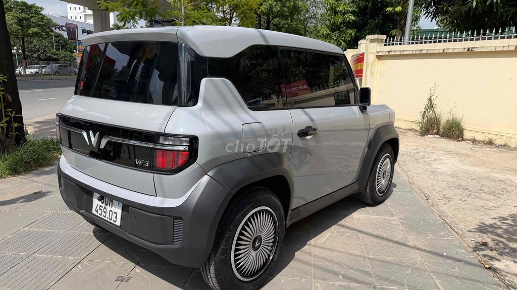 VinFast VF3 2025 Xám 9000 km