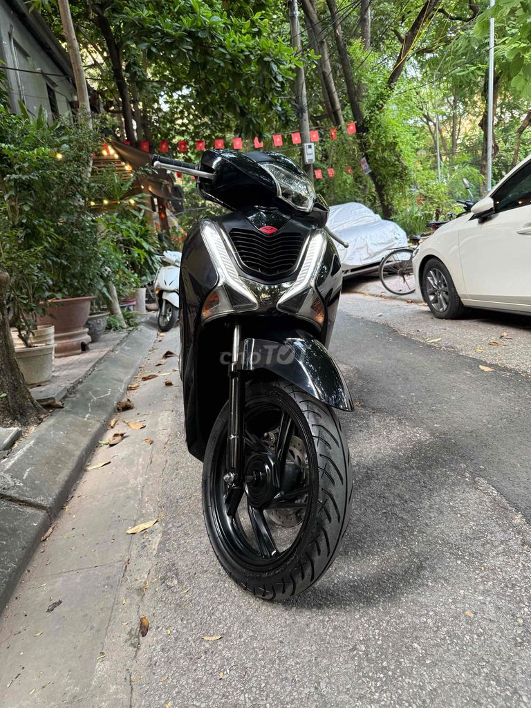 Хонда SH125 CBS 2018 Красивое Черное море 905.99