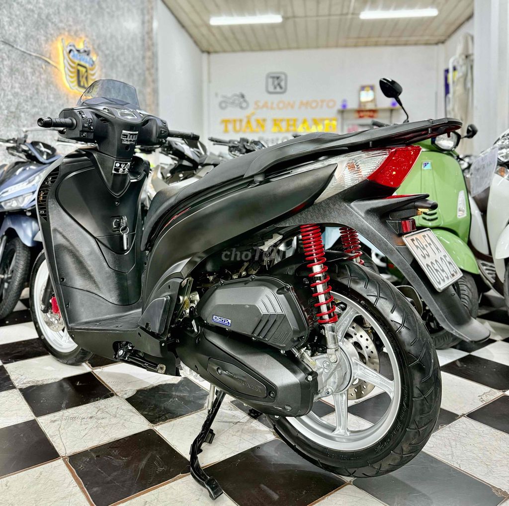 ❤️Honda SH 160 ABS (T) Up 2010, Oder 1400Km. Mua bán Xe máy tại Quận 8 Tp Hồ Chí Minh được đăng bởi Tấn Đạt hình 6