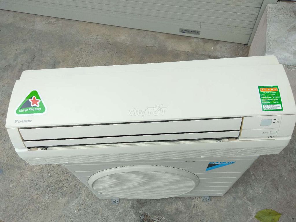 Máy lạnh daikin 1.5 hàng thailan.mới 90%