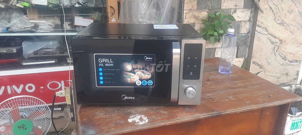 Lò vi sóng Midea 20L Đen Rất mới. Mua bán Bếp, lò, đồ điện nhà bếp tại Quận Bình Tân Tp Hồ Chí Minh được đăng bởi Bich Vân hình 1