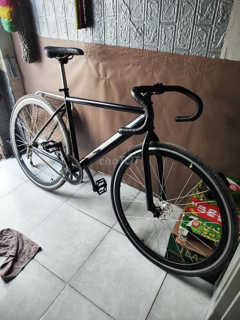 Xe đạp thể thao Fixed gear