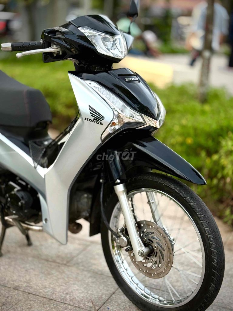 Honda Wave i Bạc Đen. Mua bán Xe máy tại Quận 8 Tp Hồ Chí Minh được đăng bởi Phạm Đức hình 7