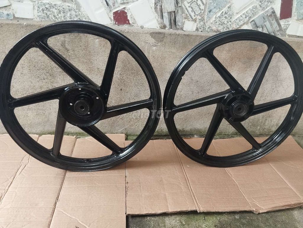 Mâm SYM 6 cây. Mua bán Phụ tùng xe tại Thành phố Trà Vinh Trà Vinh được đăng bởi Kha hình 3