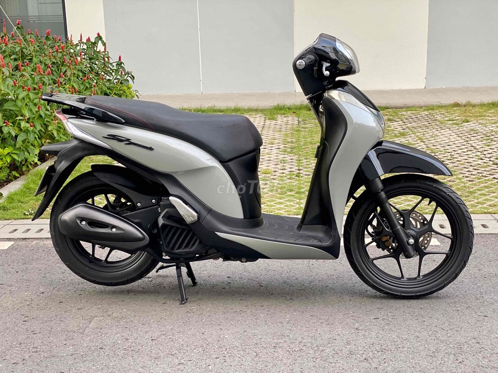 Cần bán xe Honda SH Mode 2013 bstp giấy tờ đầy đủ. Mua bán Xe máy tại Quận Gò Vấp Tp Hồ Chí Minh được đăng bởi Cửa hàng xe máy văn phúc hình 5