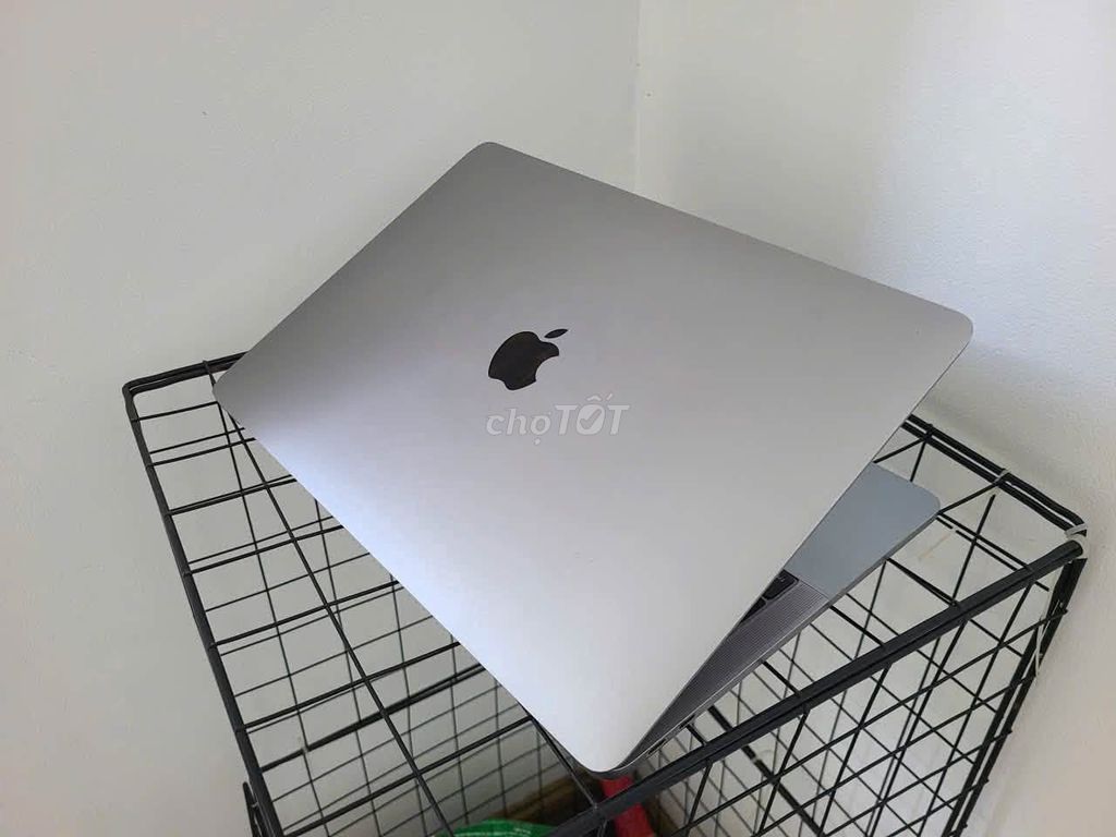 Apple Macbook Pro Retina i5 8GB/256GB 3K Bạc Like New. Mua bán Laptop tại Quận 5 Tp Hồ Chí Minh được đăng bởi Hội Đồ Điện Tử hình 1