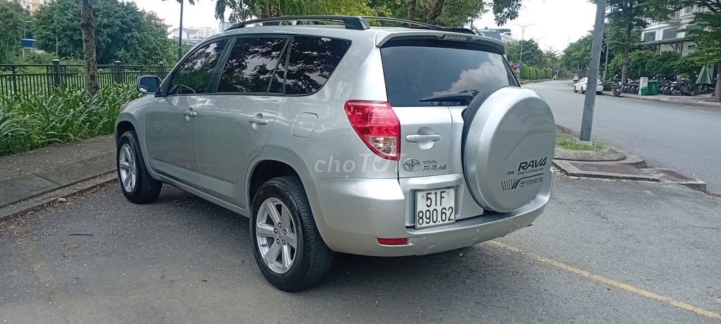 Toyota RAV4 2008 серебристый автомат 167 000 км
