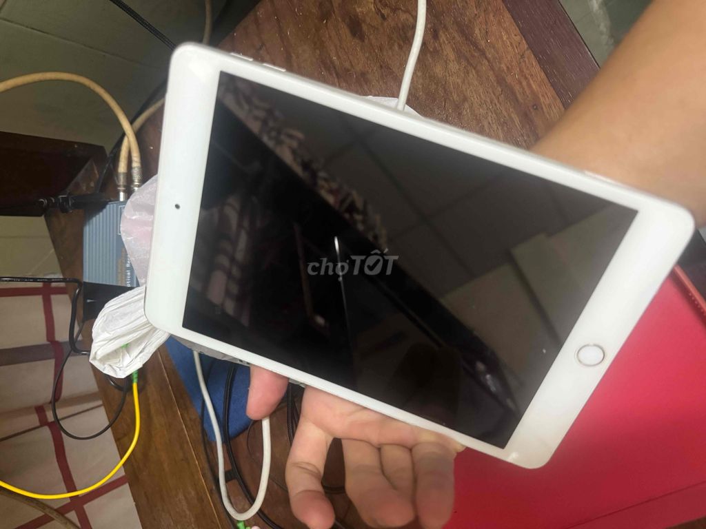 Ipad mini 4 4G 16gb vân tay nhạy