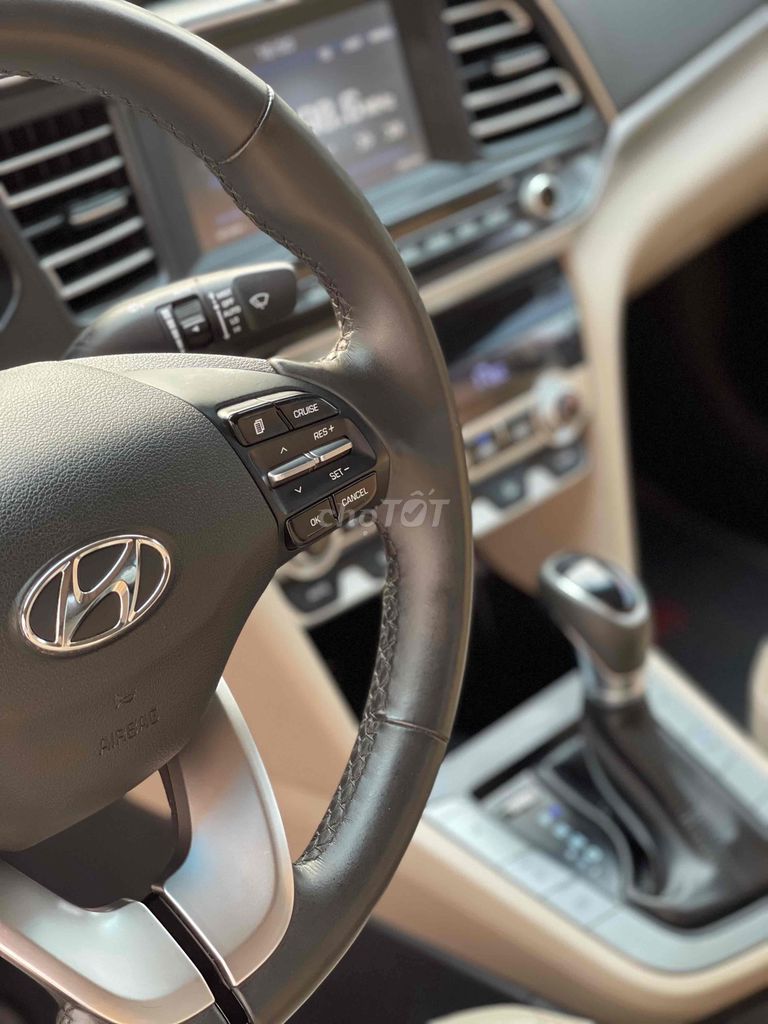Hyundai Elantra 2020 2.0 AT sốtự động bản cao cấp. Mua bán Ô tô tại Quận Cầu Giấy Hà Nội được đăng bởi Phong Tinh Tế hình 6