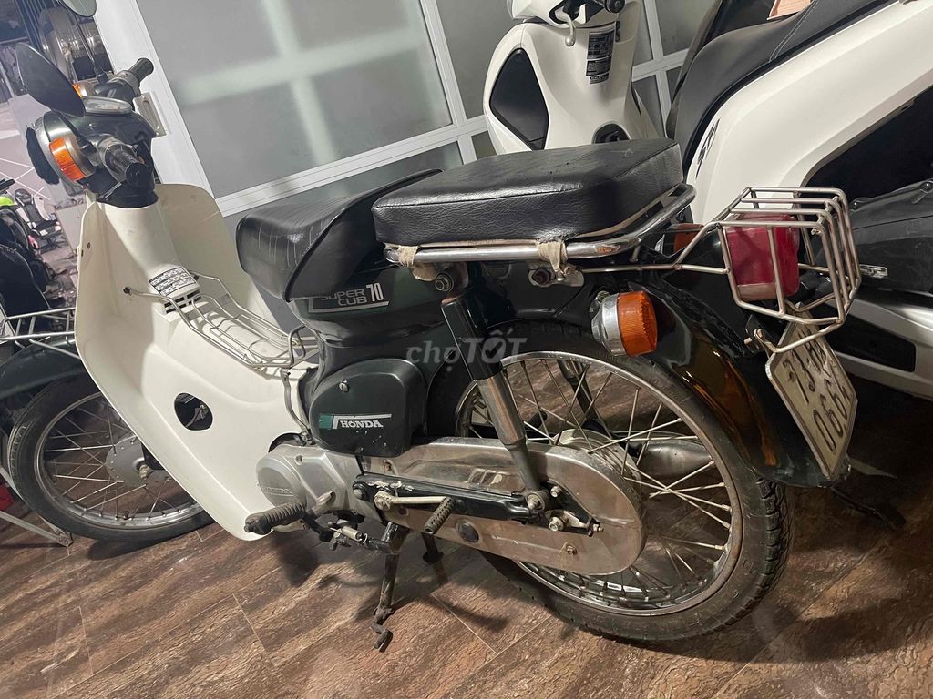 Honda Cub Nhật 81 50cc 1996 Máy Cực Ngon Xe Đẹp. Mua bán Xe máy tại Quận Hai Bà Trưng Hà Nội được đăng bởi Tuấn Giang hình 3