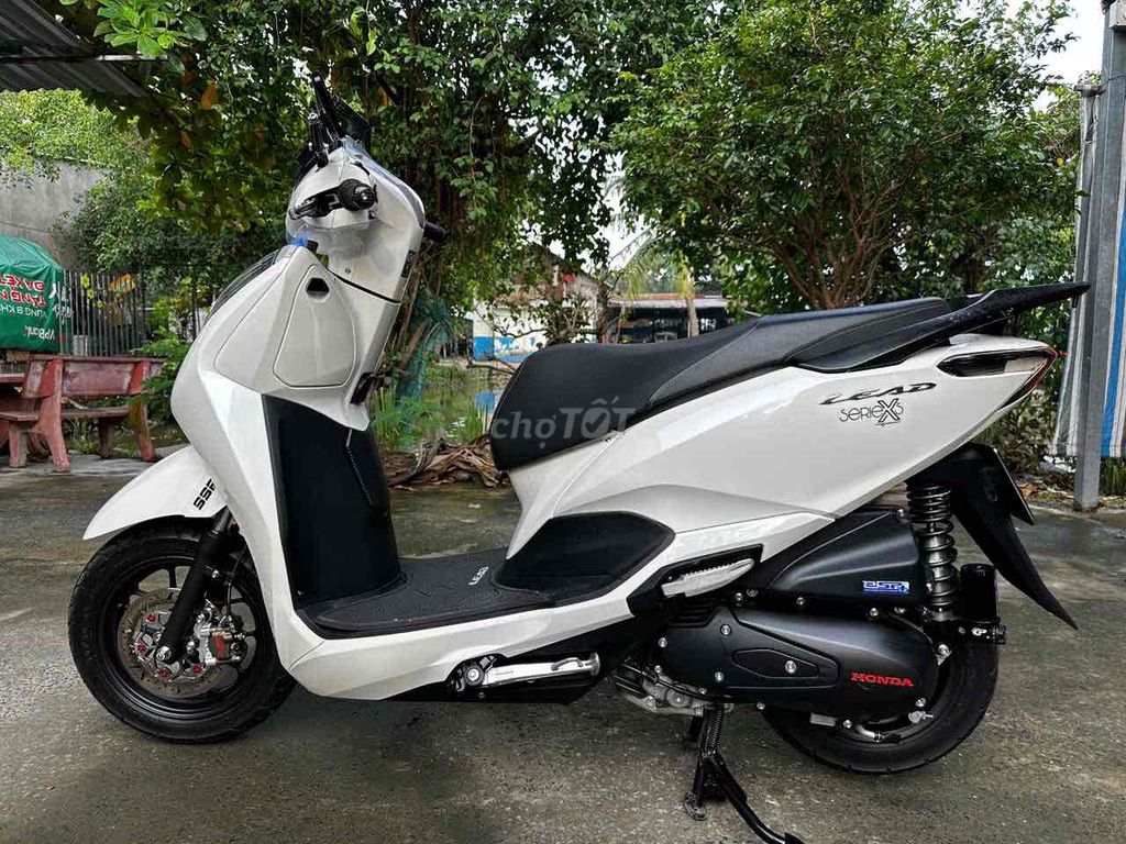 LEAD 8/2024 NHƯ MỚI KO MỘT VẾT TRẦY. Mua bán Xe máy tại Quận Bình Thạnh Tp Hồ Chí Minh được đăng bởi LE DIEP hình 1