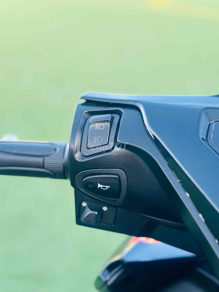 Honda Airblade 150 ABS 2021 Đen Đỏ Vàng. Mua bán Xe máy tại Huyện Chợ Mới An Giang được đăng bởi XE MÁY THIỆN PHÁT AN GIANG hình 19