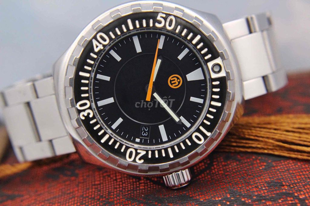 Đồng hồ nam Movement in Motion Automatic Diver chí