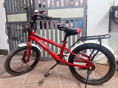 Xe đạp trẻ em XAMING Đỏ 18 inch Mới 99%. Mua bán Xe đạp tại Quận Hoàng Mai Hà Nội được đăng bởi Nhung