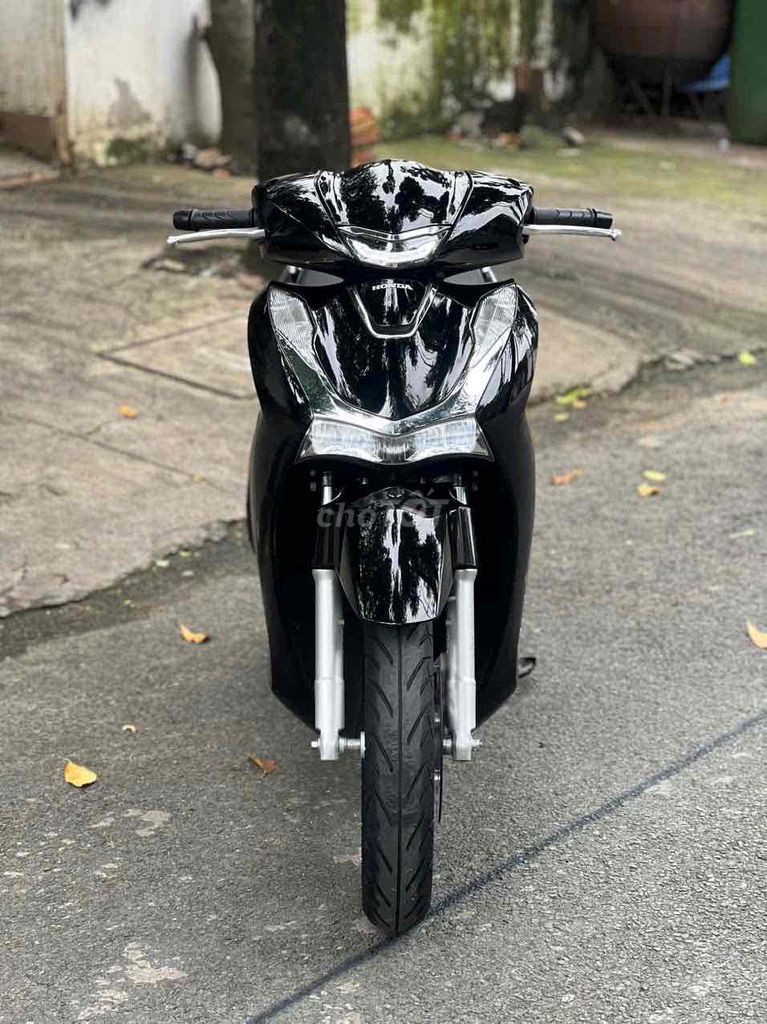 SH 150i ABS 2021 ĐEN LƯỚT 1 CHỦ. Mua bán Xe máy tại Thành phố Thủ Đức Tp Hồ Chí Minh được đăng bởi Vũ Vũ hình 6