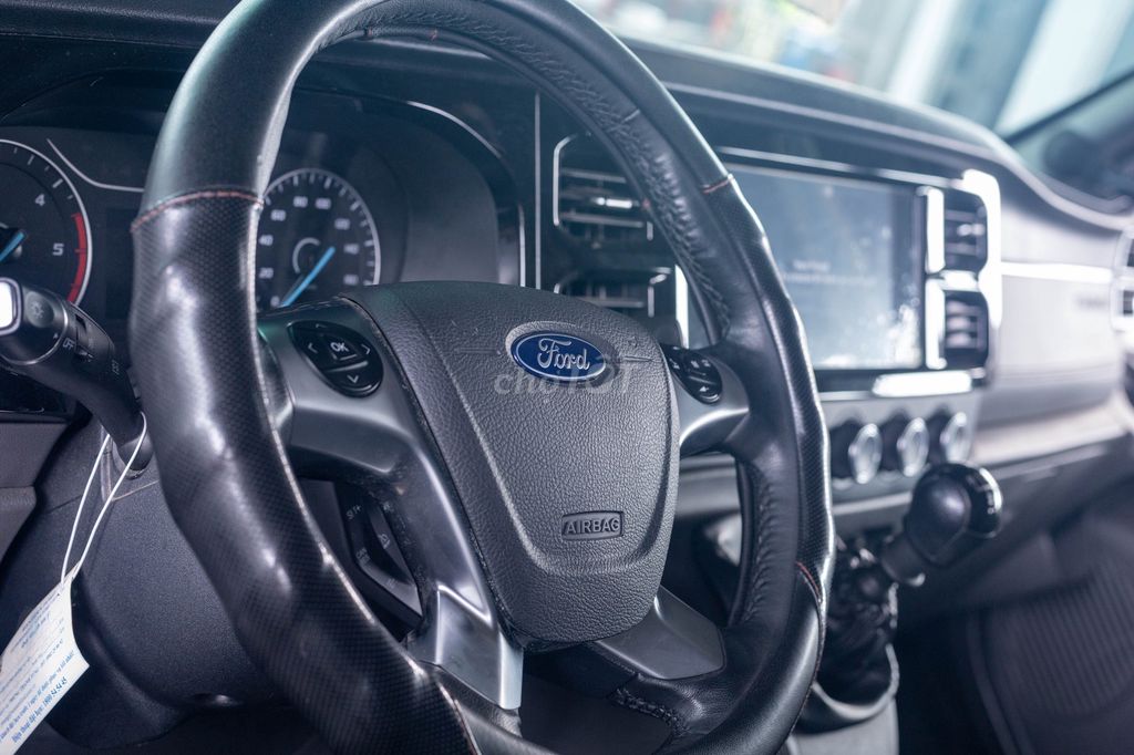 Ford Transit 2023  - 60000 km. Mua bán Ô tô tại Quận Bình Tân Tp Hồ Chí Minh được đăng bởi Nguyễn Khánh Bình hình 8