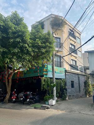 Bán nhà một trệt ba lầu mặt tiền tiện lợi kinh doanh, văn phòng Vvvv. Mua bán văn phòng, mặt bằng kinh doanh tại Thành phố Thủ Đức Tp Hồ Chí Minh được đăng bởi ly thi my phuong