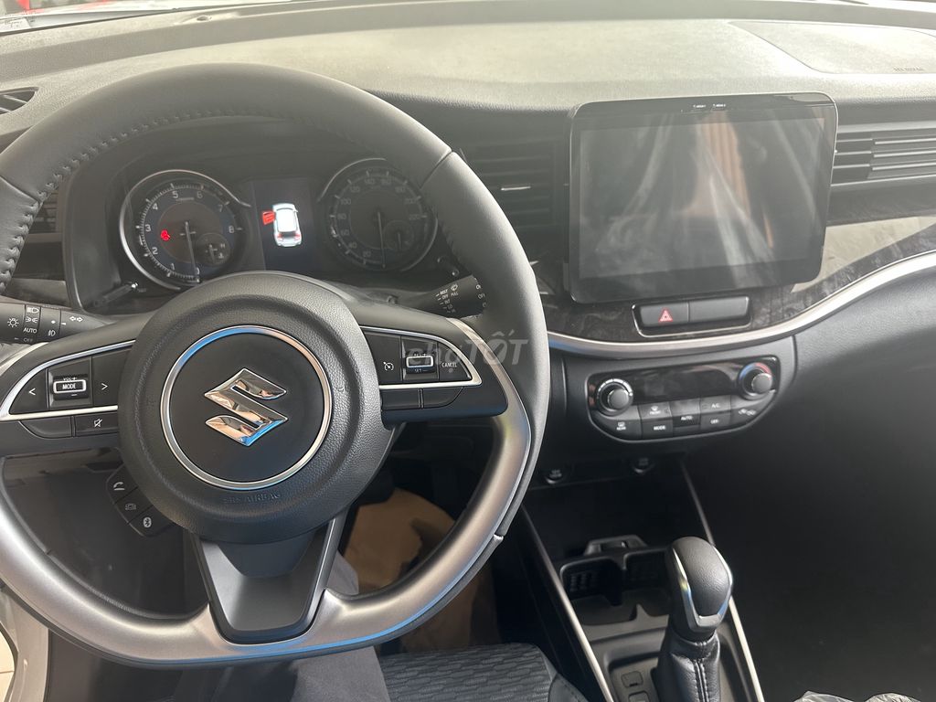 Suzuki XL7 2025 giảm thẳng 75tr bao hs khó nợ xấu. Mua bán Ô tô tại Quận 7 Tp Hồ Chí Minh được đăng bởi Sơn 2 hình 6