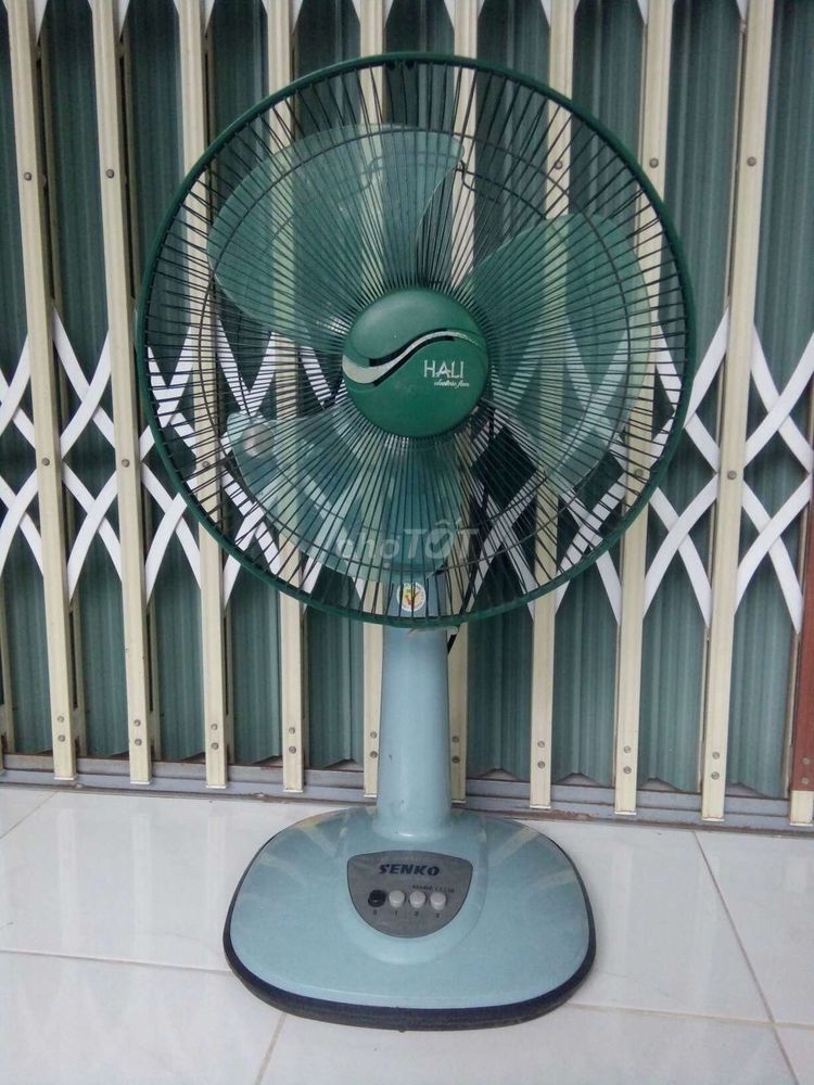 Quạt bàng đã qua sử dụng lỗi đồng 100/100 chạy rất