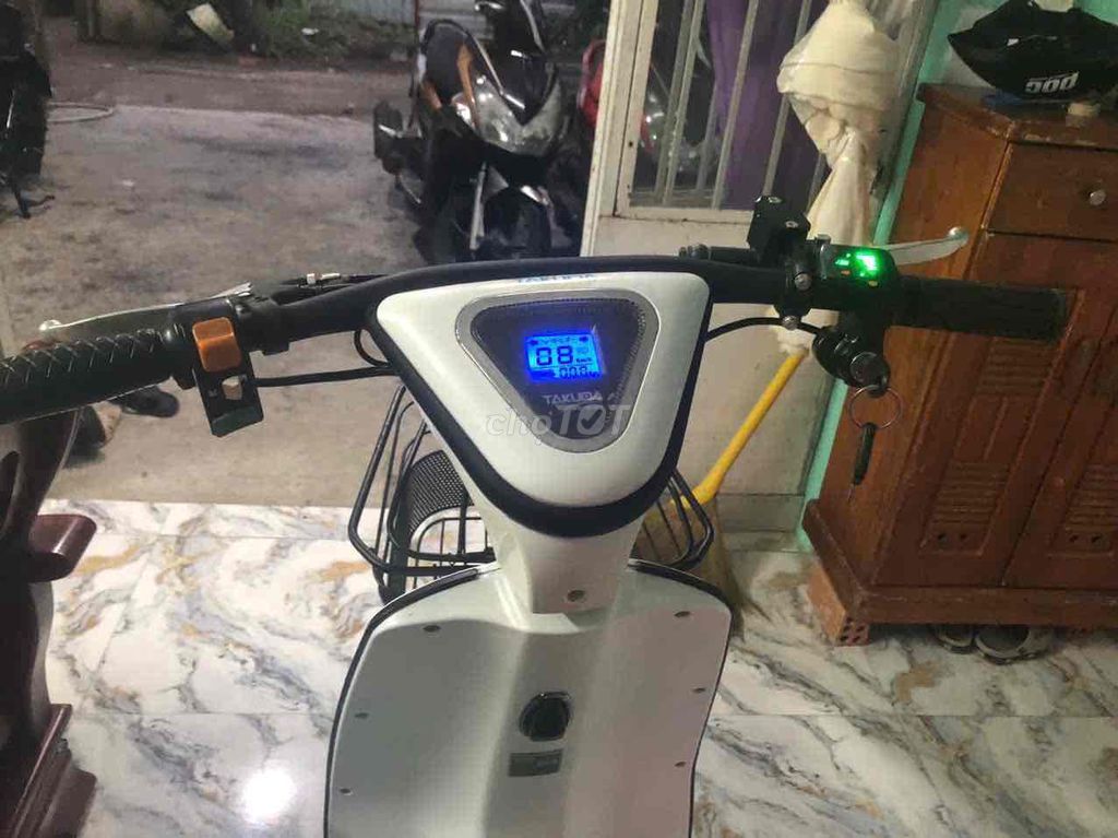 bán xe điện takuda còn mới bình điện còn bh 2 than. Mua bán Xe điện tại Quận Liên Chiểu Đà Nẵng được đăng bởi anh dung hình 3