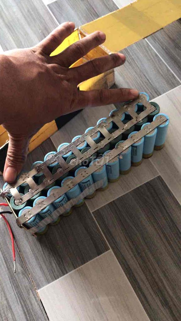 Pin sạc kim loại, nhựa. Mua bán Phụ kiện (Màn hình, Chuột...) tại Huyện Thới Lai Cần Thơ được đăng bởi Trần linh  hình 1