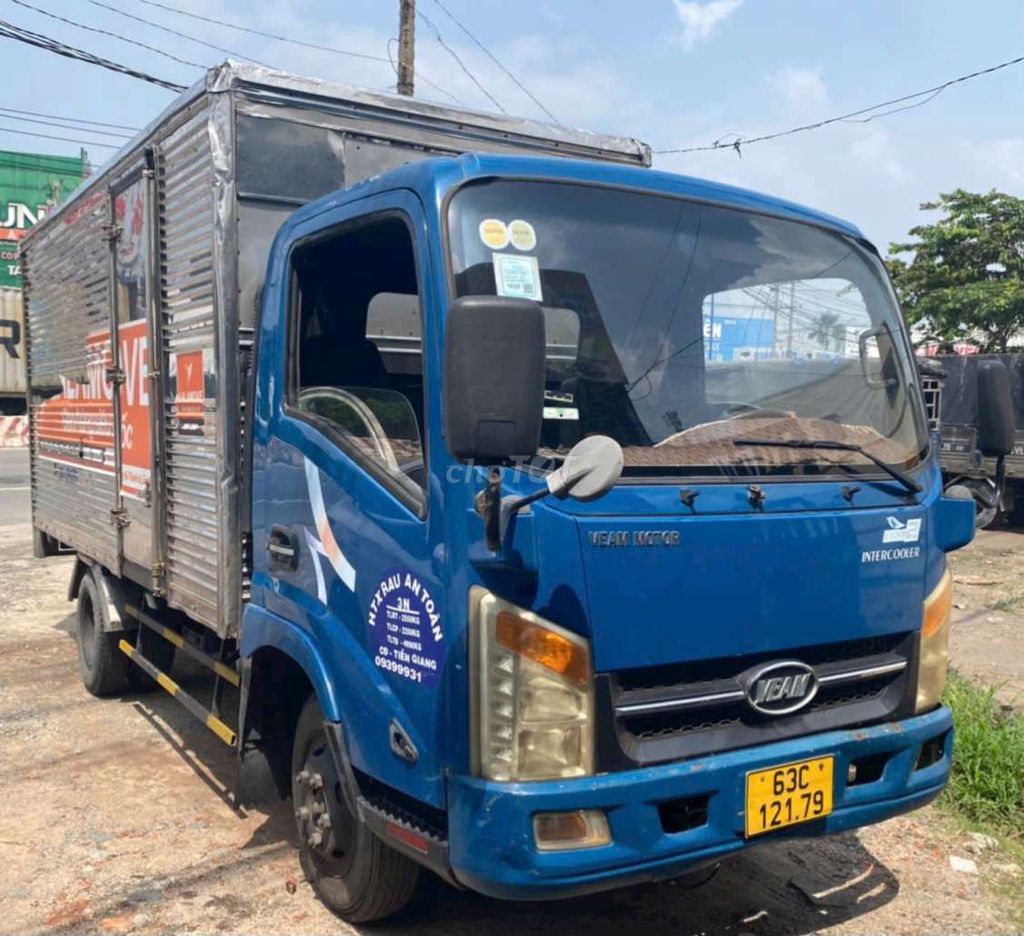 Bán gấp veam 2.4 tấn đời 2017 thùng kín 4m2. Mua bán Xe tải, xe ben tại Thành phố Thuận An Bình Dương được đăng bởi Xe tải Bình Dương hình 2