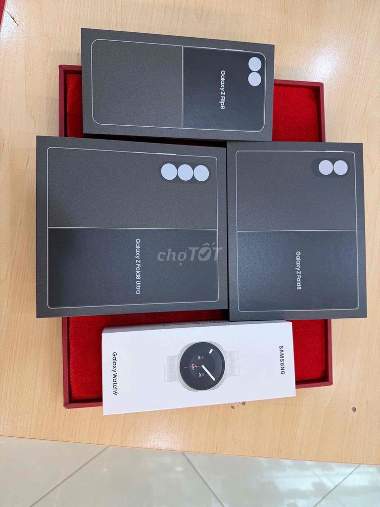 Samsung Galaxy Z Fold8 256GB Viettel Mới 100%. Mua bán Điện thoại tại Quận Đống Đa Hà Nội được đăng bởi Bạch Mai hình 1